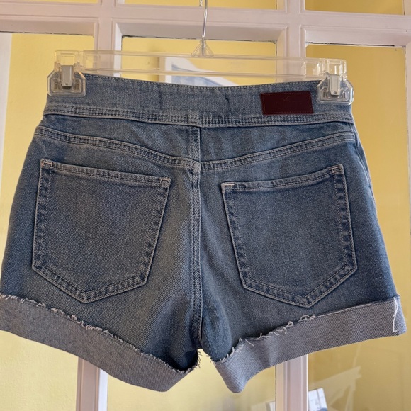 Hollister NWT Women's Blue Denim Shorts - size 0 - Picture 3 of 8